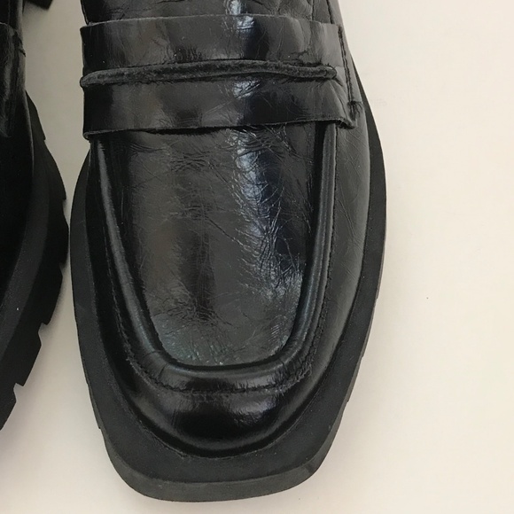 DOLCE VITA Evanka Black Lug Sole Loafer Crinkle Patent Women’s Size 6.5 - Picture 6 of 16